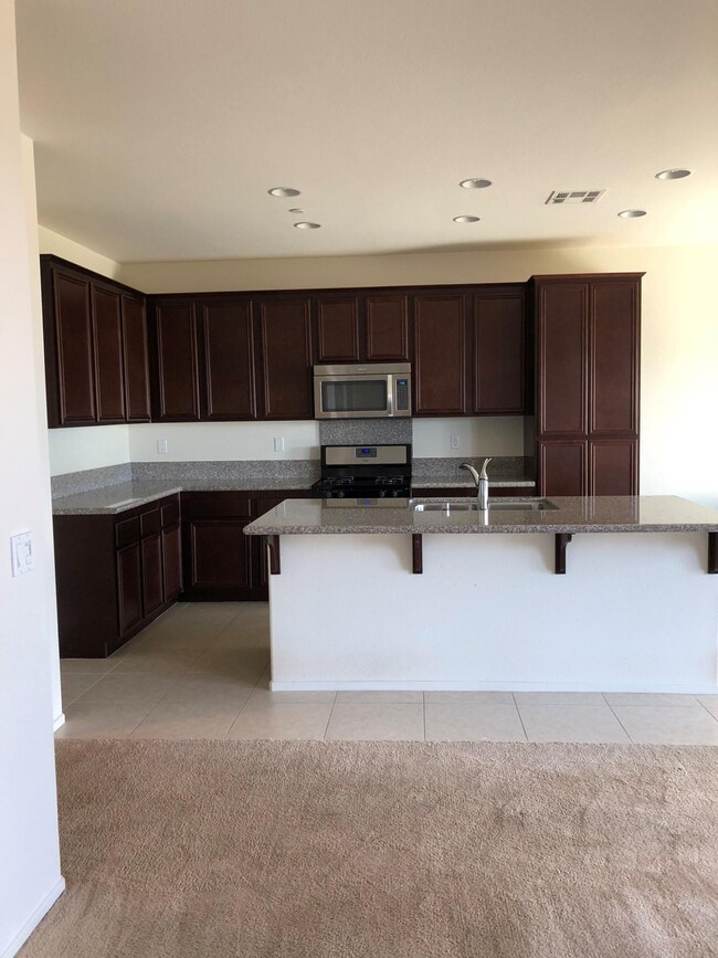 3212 Vicente St, Rosamond, CA 93560 - photo 4