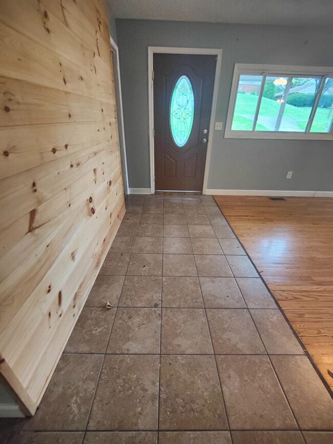 Ceramic foyer