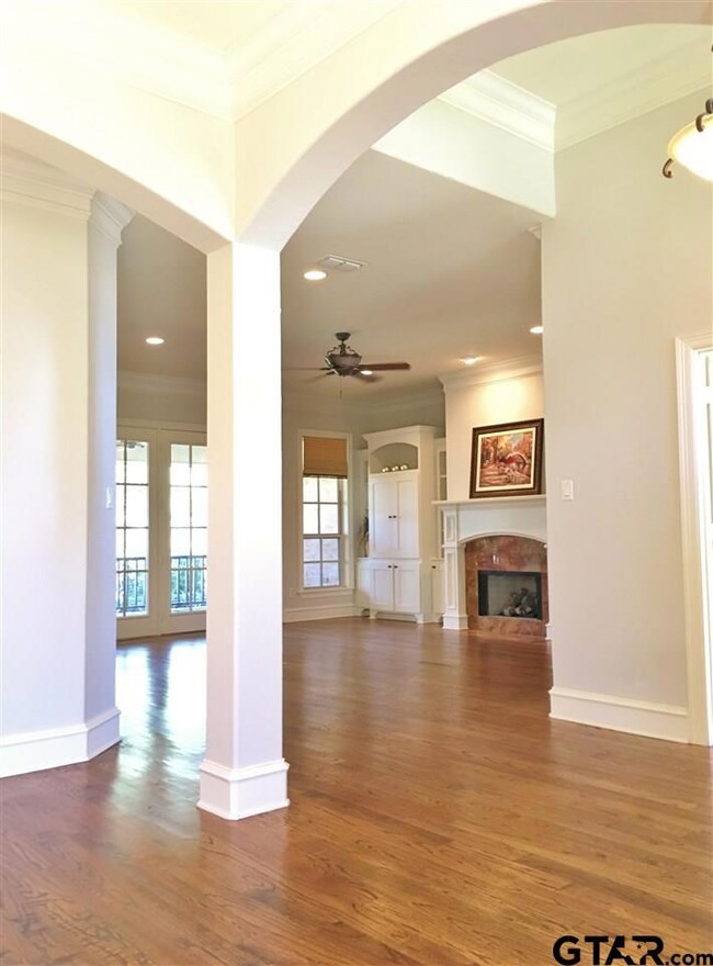 4055 4055 Stonegate Blvd, Tyler, TX 75703 - photo 5