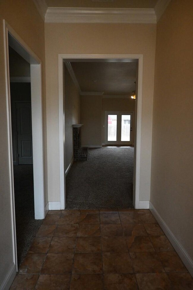 503 E 95th St, Odessa, TX 79765 - photo 3