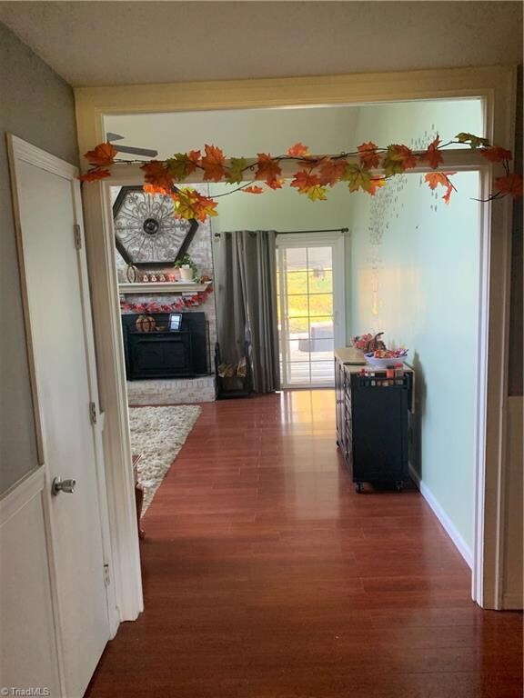 5803 Bartlett Dr, Greensboro, NC 27406 - photo 4