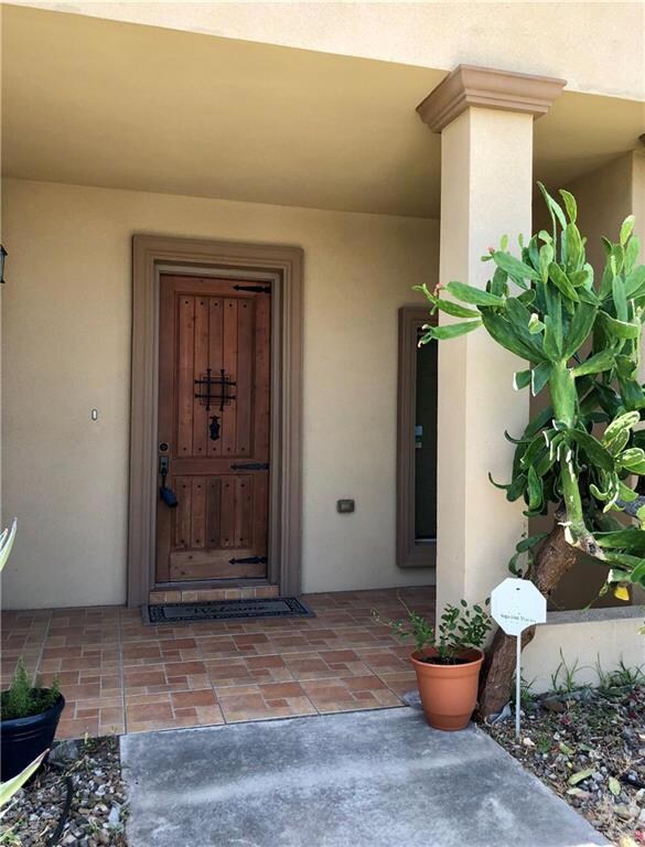 1734 Inez Ave, Edinburg, TX 78539 - photo 2