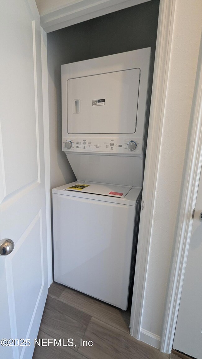 550 Holly Lakes Dr, Orange Park, FL 32073 - photo 6