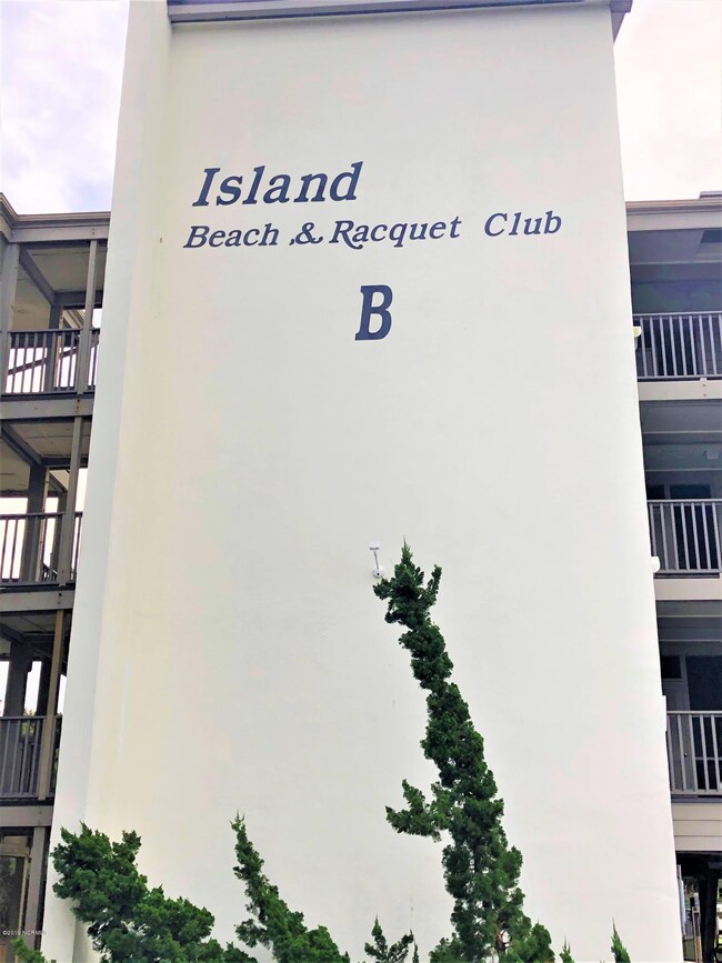 2509 W Ft MacOn Rd W unit 304, Atlantic Beach, NC 28512 - photo 3