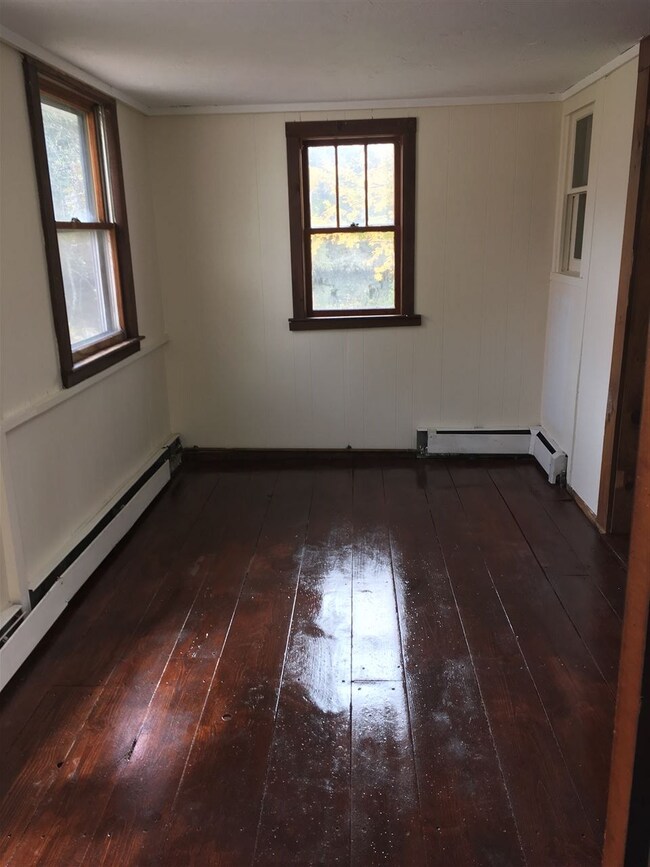 16 Riverside Dr unit 7, Ashland, NH 03217 - photo 5