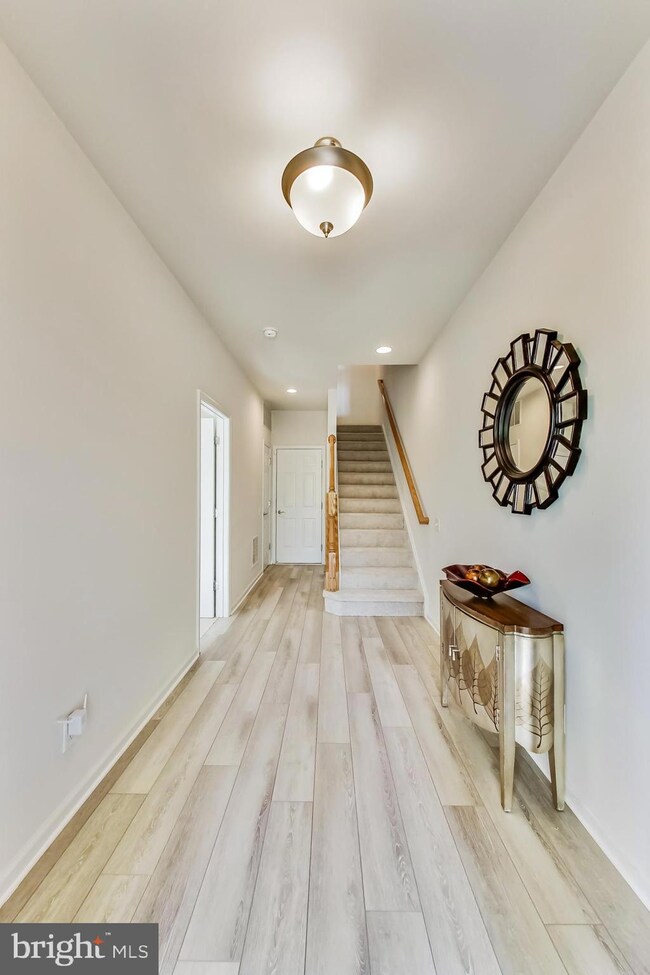 43525 Wheadon Terrace, Chantilly, VA 20152 - photo 4