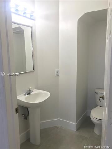 6674 NW 107th Place, Doral, FL 33178 - photo 7