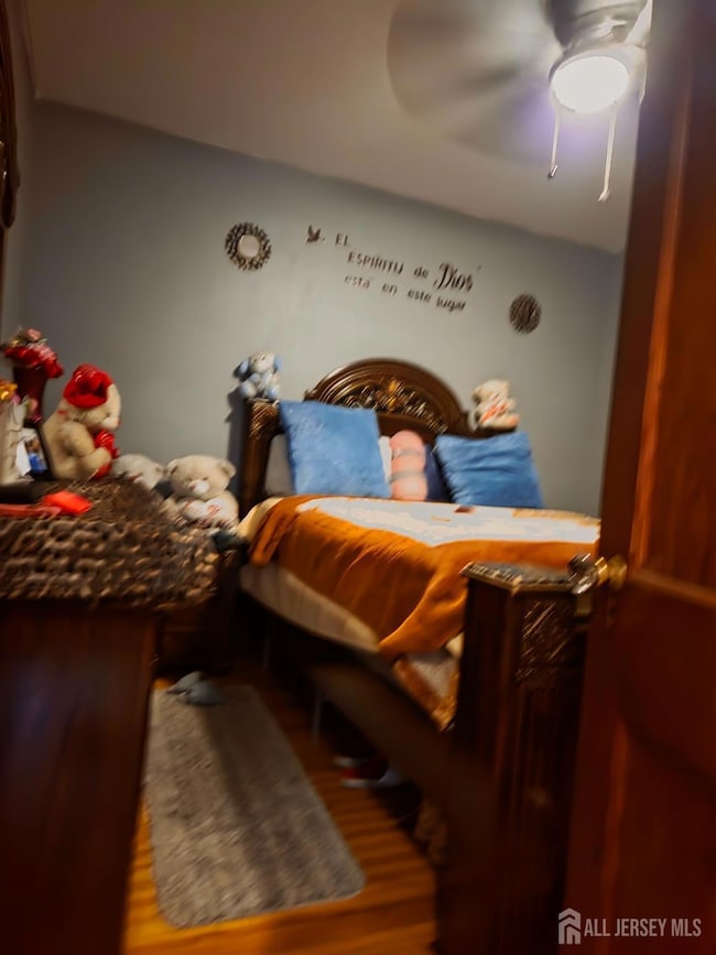 552 Compton Ave, Perth Amboy, NJ 08861 - photo 5