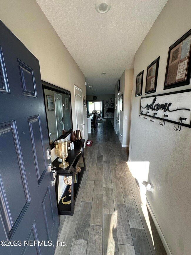 1119 Silver King Rd, Jacksonville, FL 32211 - photo 2