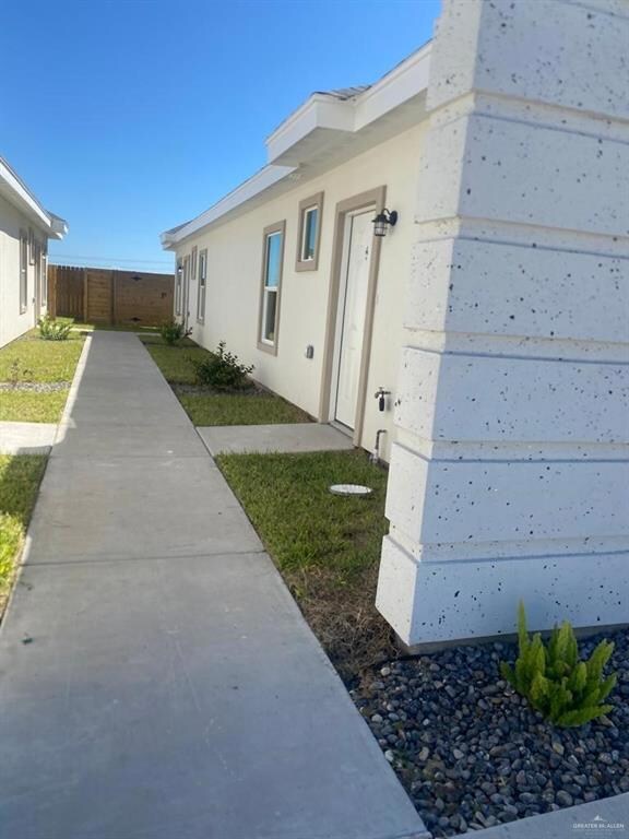 1412 Lore Dr unit 4, Weslaco, TX 78599 - photo 4