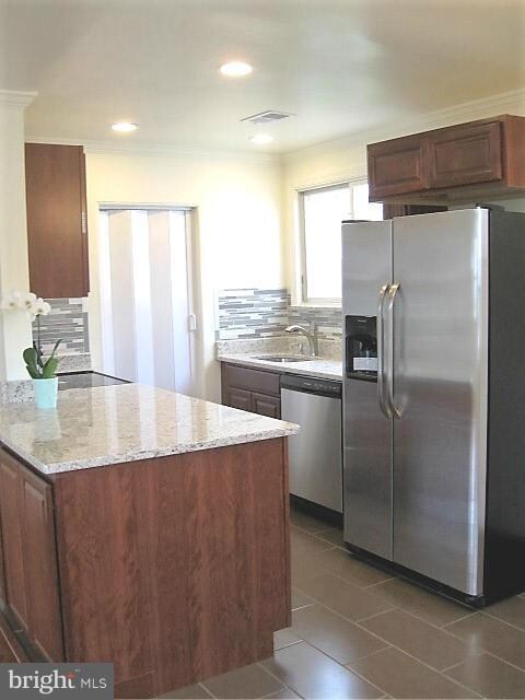 726 Cotter Rd, Glen Burnie, MD 21060 - photo 4