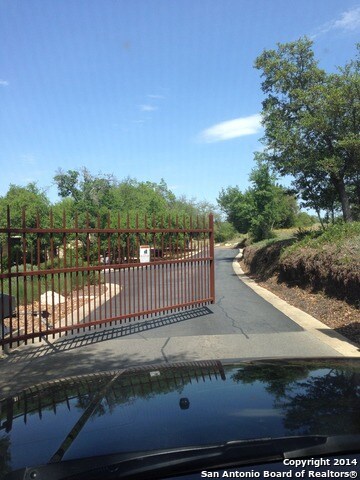 25038 Miranda Ridge, Fair Oaks, TX 78006 - photo 2