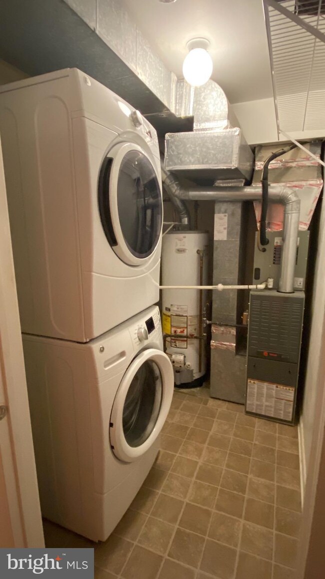 309 Trinity Ct unit 6, Princeton, NJ 08540 - photo 5