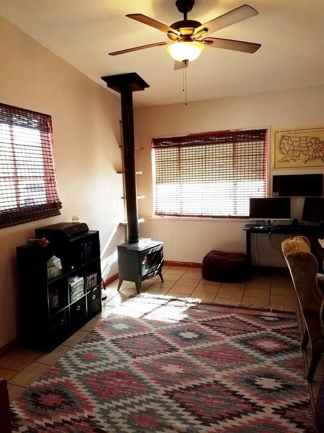 407 Oregon Ave, Alamogordo, NM 88310 - photo 6