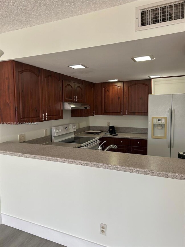 7134 SW 42nd Place unit 7134, Davie, FL 33314 - photo 3