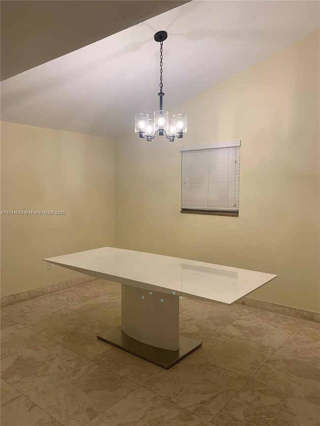 3235 SW 58th Ct, Miami, FL 33155 - photo 4