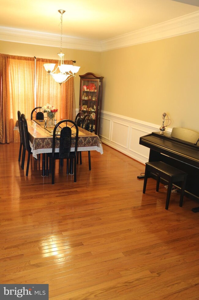 4955 Pale Morning Dun Rd, Elkridge, MD 21075 - photo 7