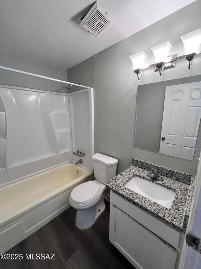 238 Navajo C Marketing Photos  (4)