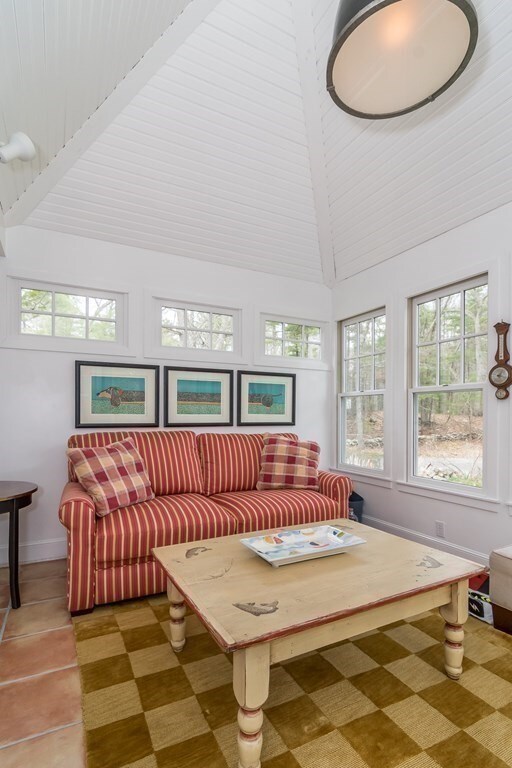 72 Hollis St, Sherborn, MA 01770 - photo 6