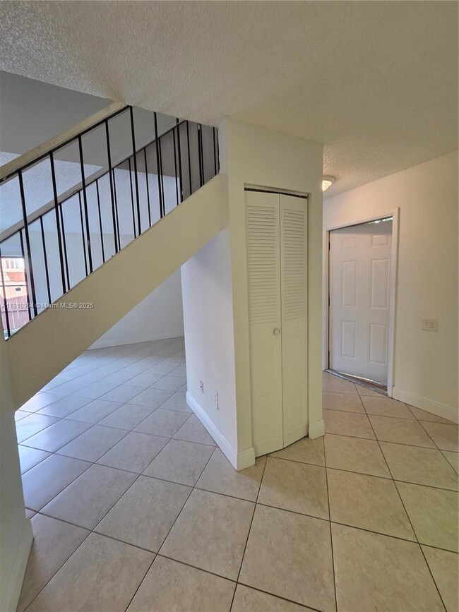 7034 SW 114th Place unit H51, Miami, FL 33173 - photo 5