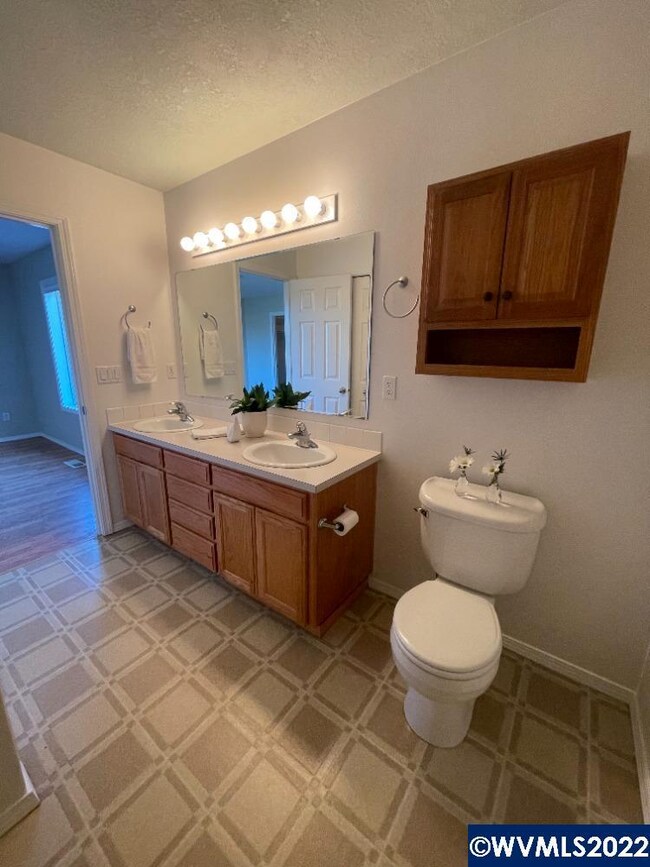 1257 Trent Ave N, Keizer, OR 97303 - photo 4