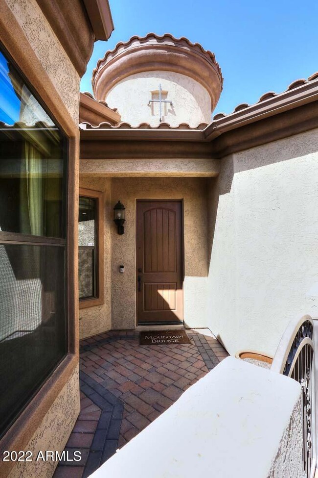 Courtyard-Entry