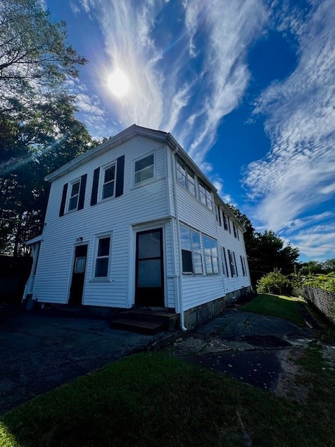 216 Maple St, Woonsocket, RI 02895 - photo 2