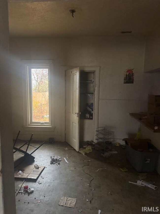 1031 Middlebury St, Elkhart, IN 46516 - photo 5