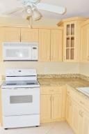 910 1/2 Charles St, West Palm Beach, FL 33401 - photo 4