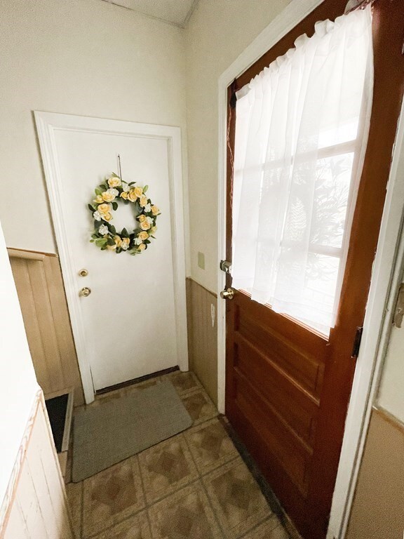 221 Beach St, Fall River, MA 02721 - photo 4