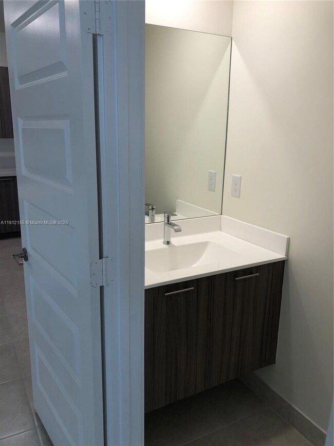 4757 NW 83rd Pkwy unit 4757, Doral, FL 33166 - photo 7