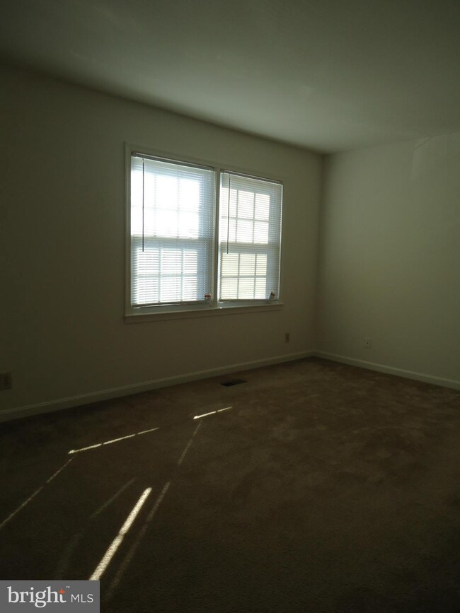 313 Madison Ct, Stafford, VA 22556 - photo 6