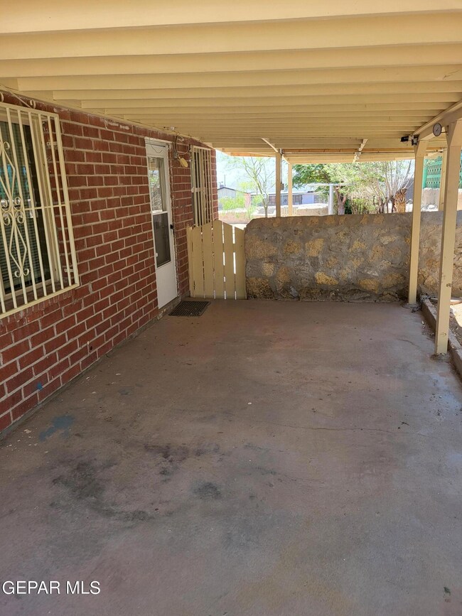 3134 Van Buren Ave, El Paso, TX 79930 - photo 5