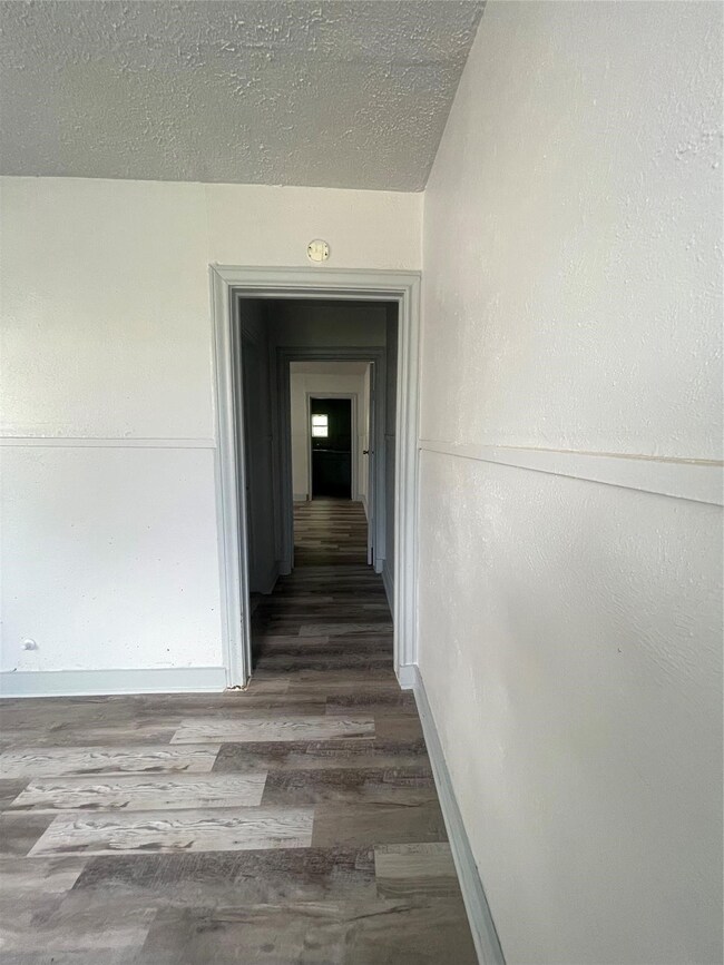 3813 Mount Pleasant St, Houston, TX 77021 - photo 3