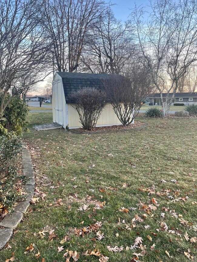 5055 E Bluebird Ct, Monticello, IN 47960 - photo 3