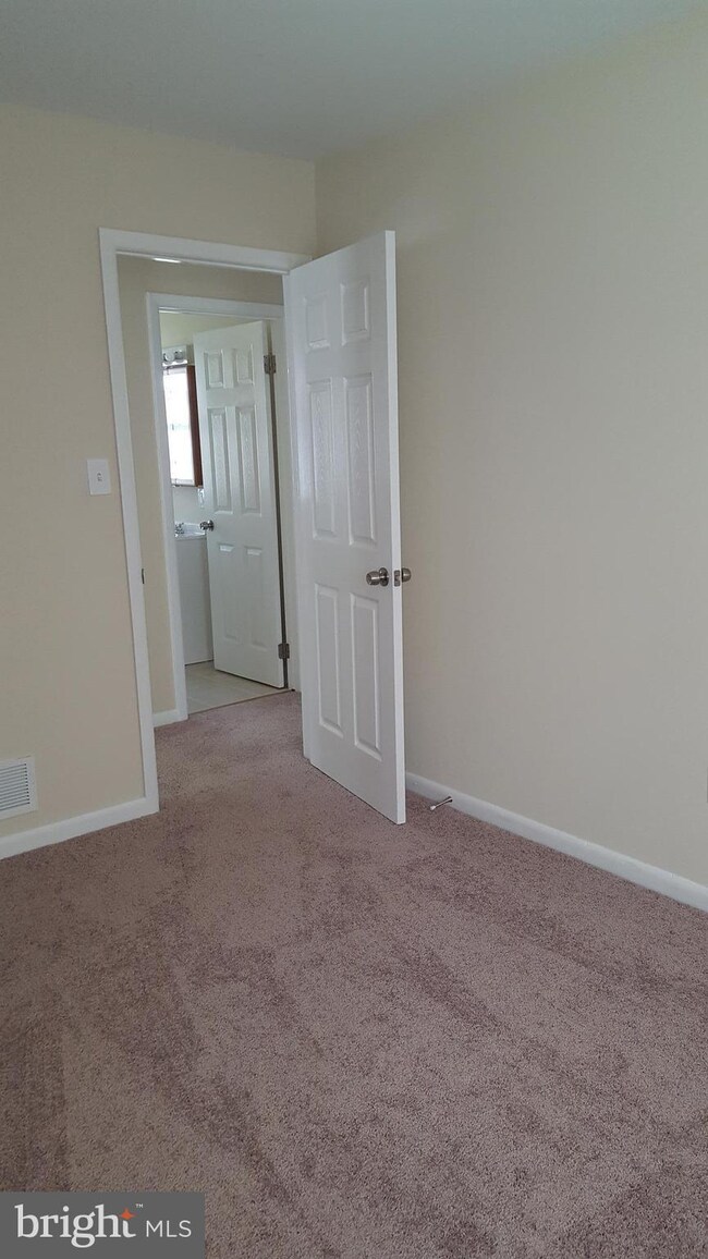 1004 Drum Ave, Capitol Heights, MD 20743 - photo 6
