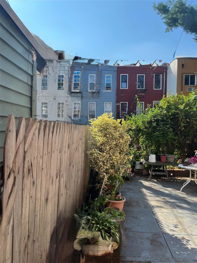 1205 Hancock St, Brooklyn, NY 11221 - photo 2