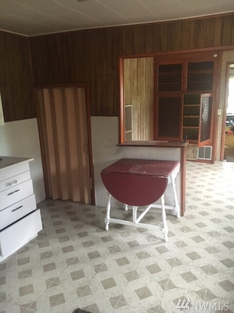 21 Sunnyside Rd, Raymond, WA 98577 - photo 4