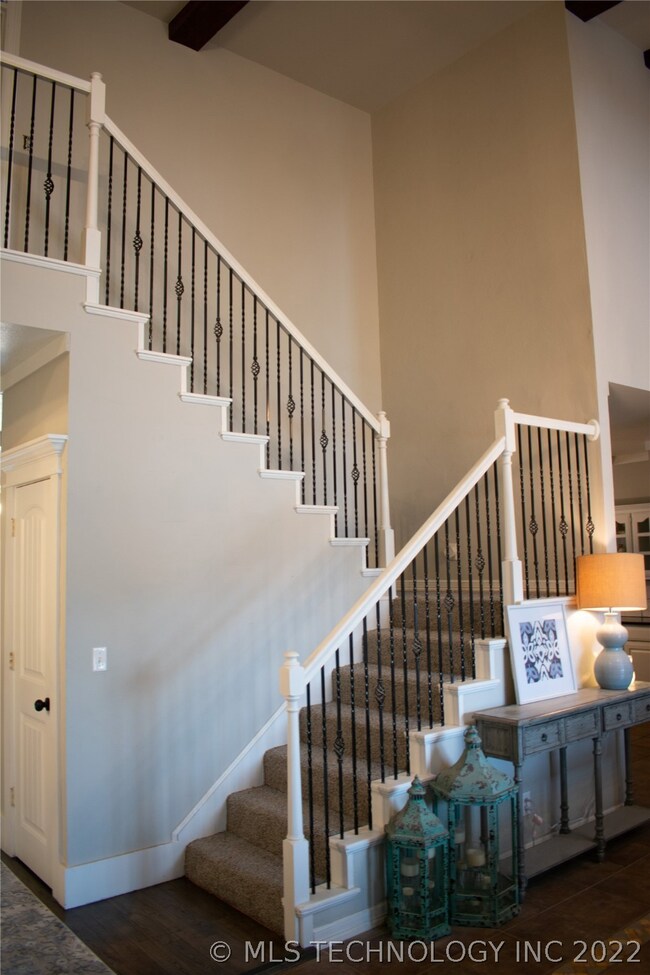New Carpet & Paint on Stairway