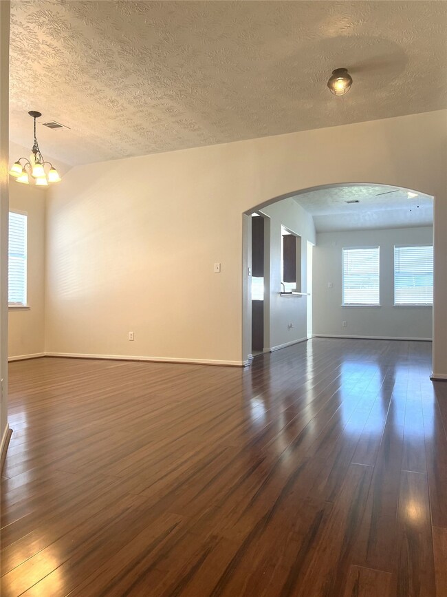 6942 Poncha Springs Ct, Houston, TX 77040 - photo 5