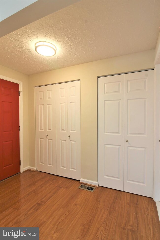 5 Willow Spring Ct, Germantown, MD 20874 - photo 3