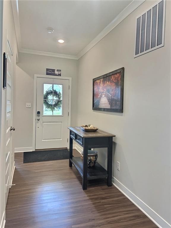 Wide entry and hallways