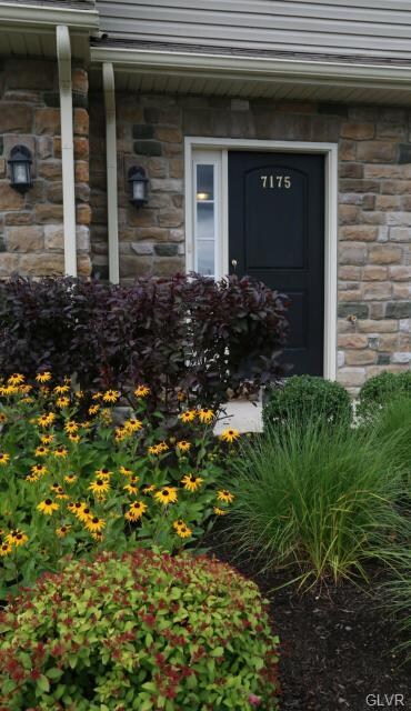 7175 Pioneer Dr, Macungie, PA 18062 - photo 2