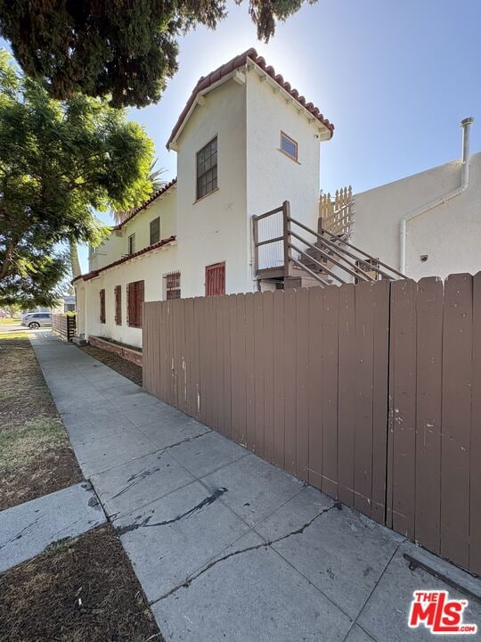 1601 W 69th St, Los Angeles, CA 90047 - photo 6