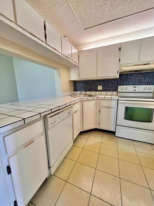 1009 Green Pine Blvd unit 83, West Palm Beach, FL 33409 - photo 6