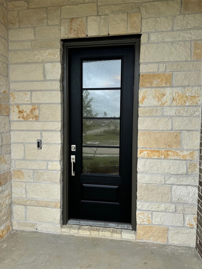 15153 Barragan Brook Dr, Grangerland, TX 77302 - photo 2