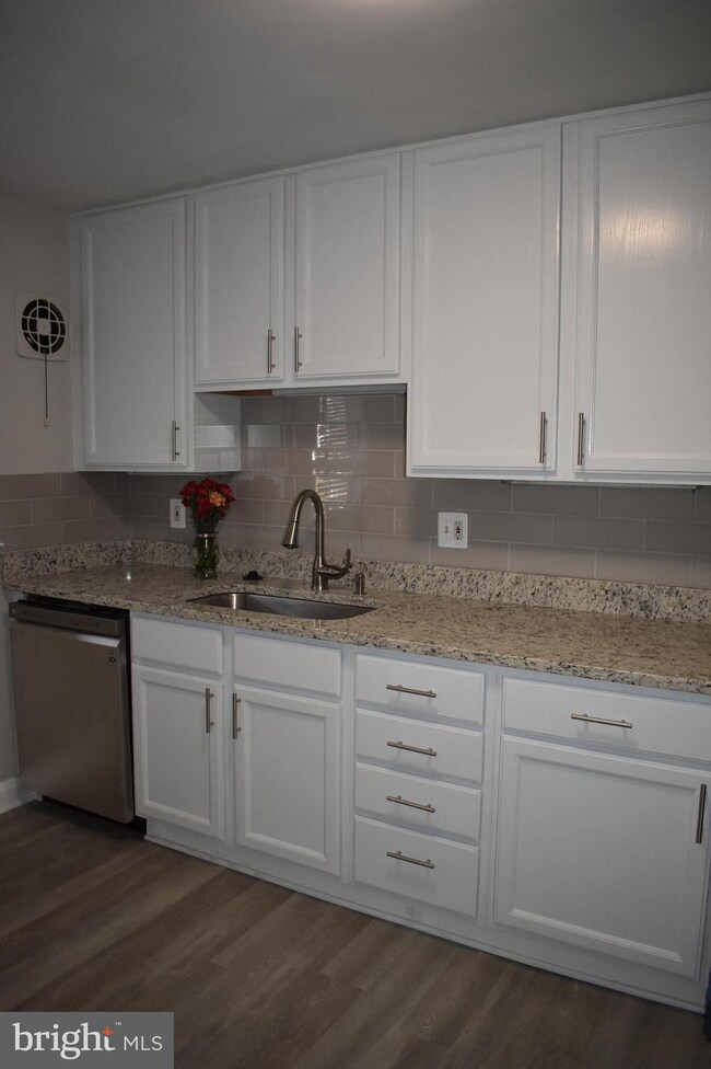 1011 Winsford Rd, Towson, MD 21204 - photo 6