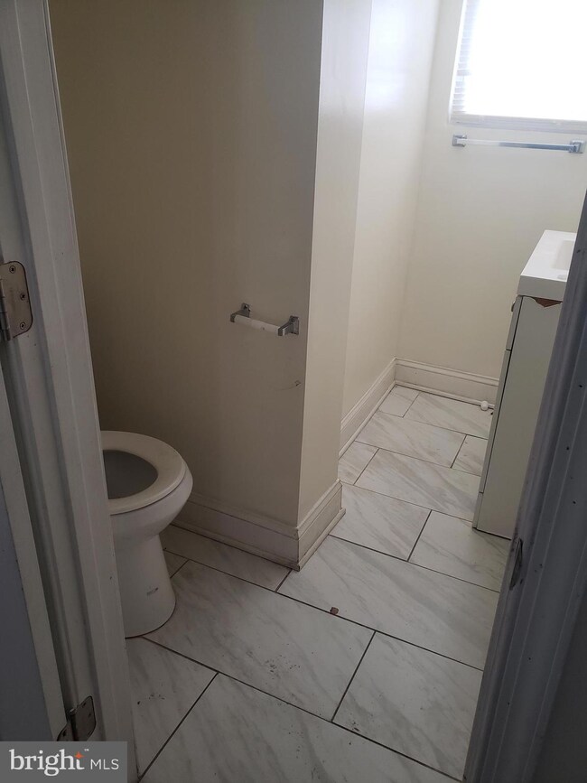 629 E 37th St, Baltimore, MD 21218 - photo 3