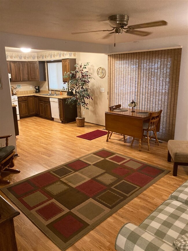 220 4th Ave unit 4, Coon Rapids, IA 50058 - photo 7