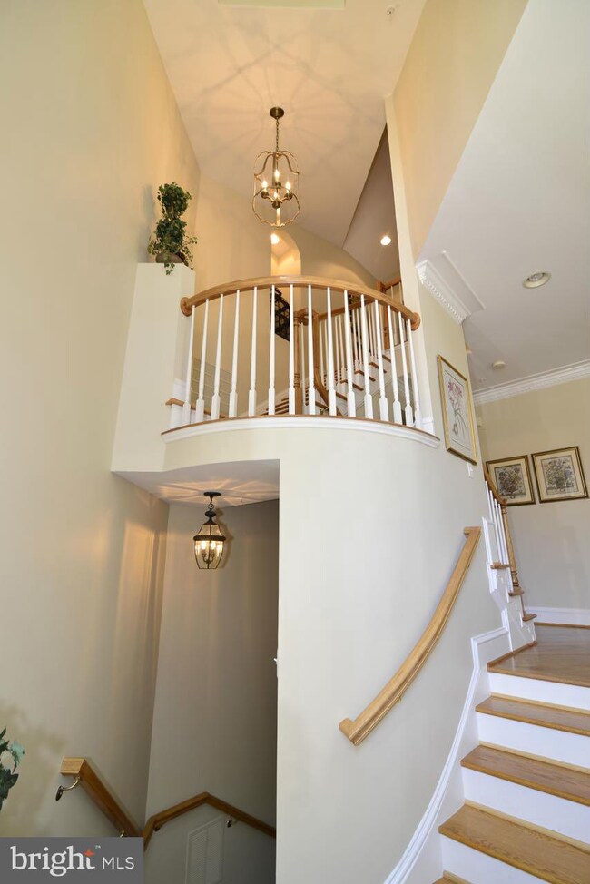 47840 Scotsborough Square, Sterling, VA 20165 - photo 5